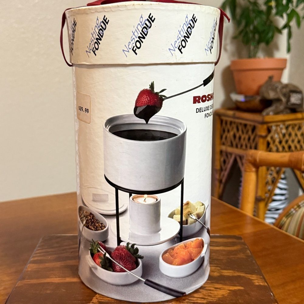 NIB Roshco Deluxe Dessert Nesting Fondue Set White Bowls